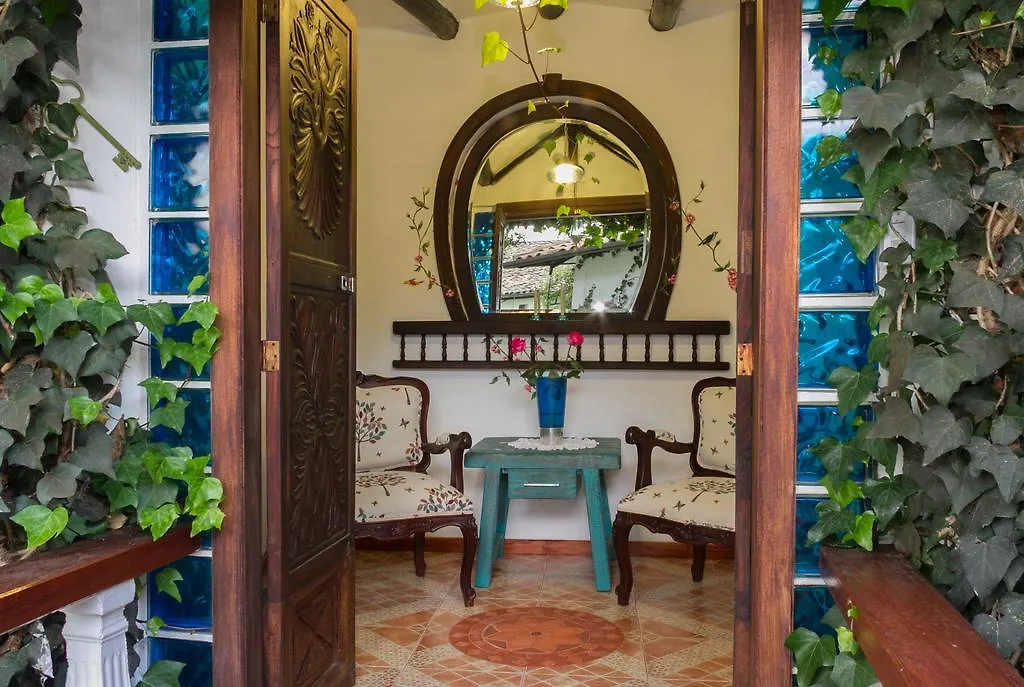Bed & Breakfast Hotel Boutique Casa De Hacienda Su Merced Puembo