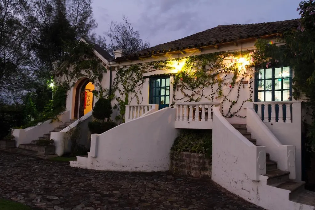*** Bed & Breakfast Hotel Boutique Casa De Hacienda Su Merced Puembo Ecuador