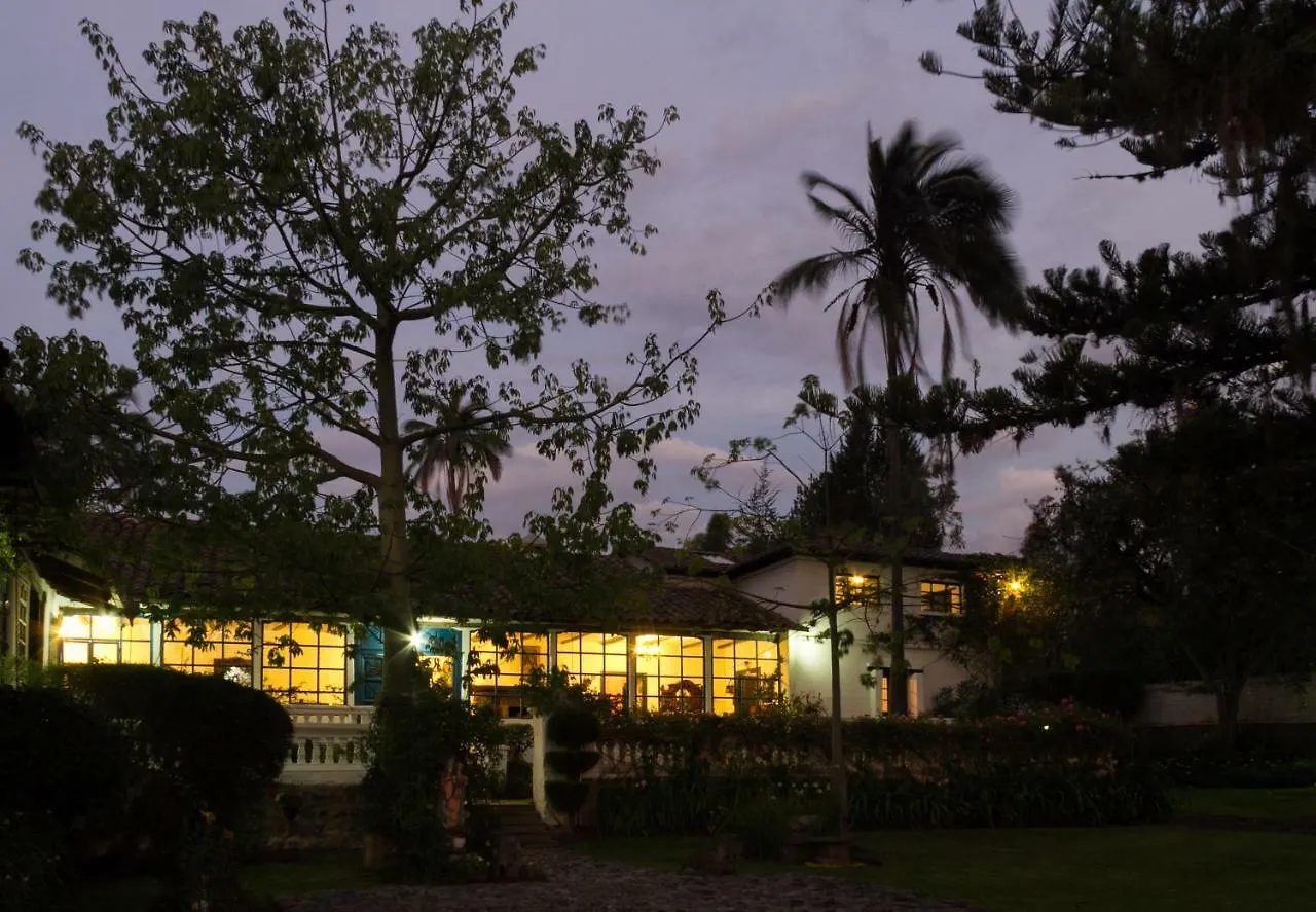 Bed & Breakfast Hotel Boutique Casa De Hacienda Su Merced Puembo